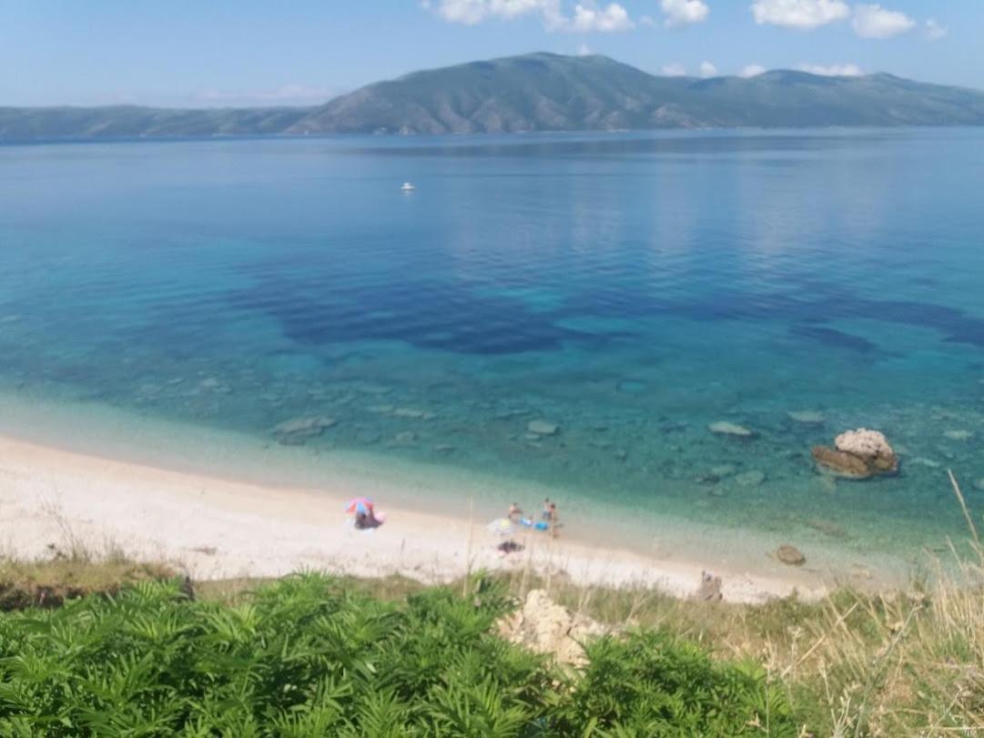 Pinegroove Hostel Vlora ภายนอก รูปภาพ