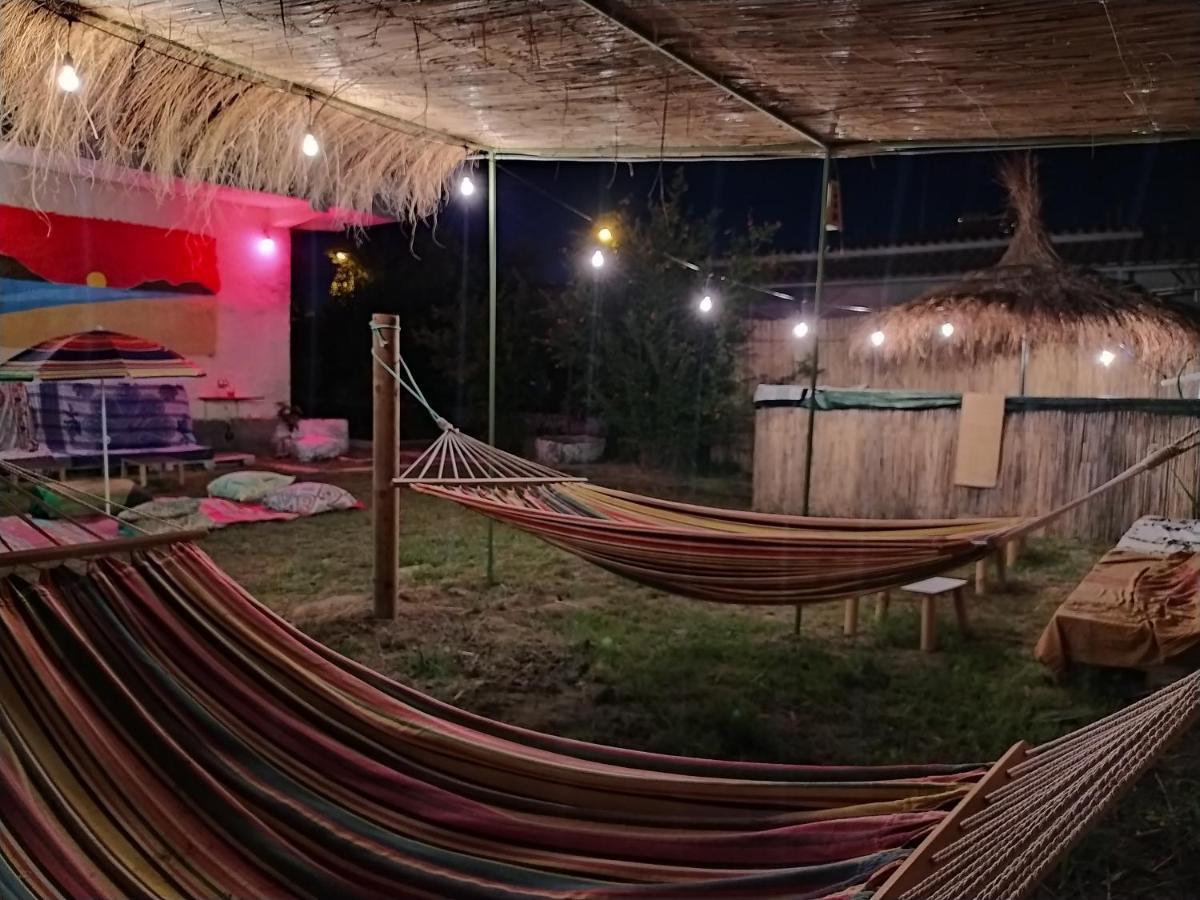 Pinegroove Hostel Vlora ภายนอก รูปภาพ