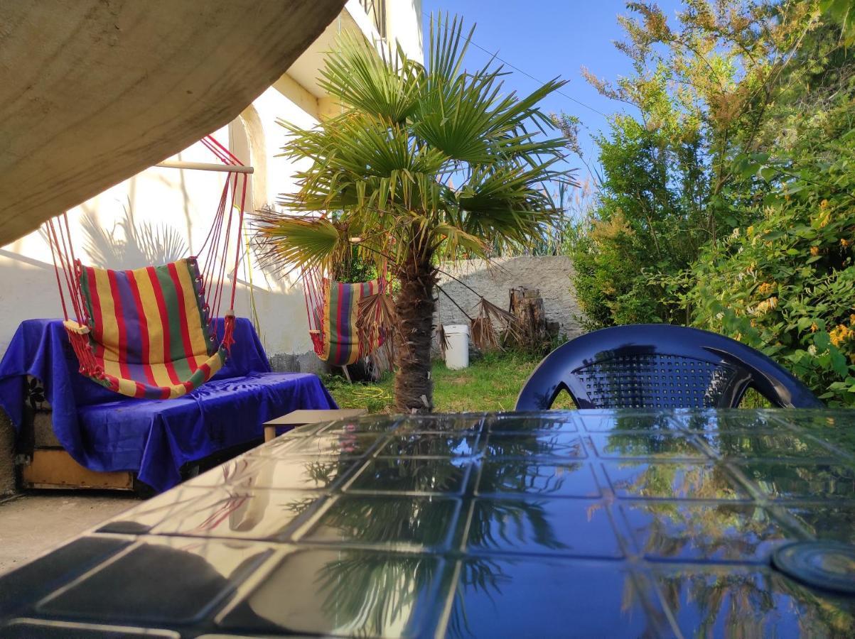 Pinegroove Hostel Vlora ภายนอก รูปภาพ
