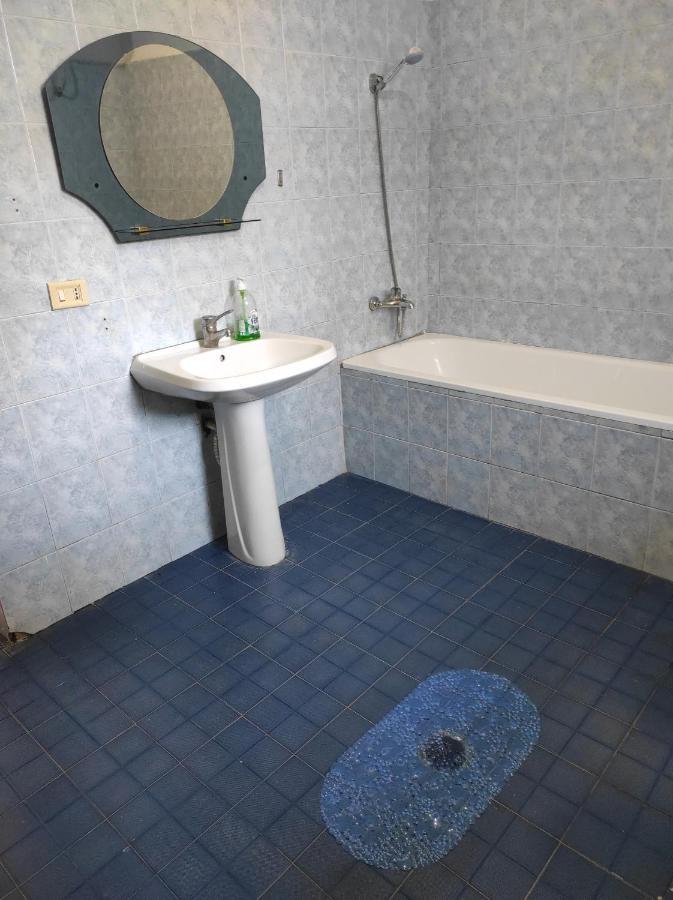 Pinegroove Hostel Vlora ภายนอก รูปภาพ