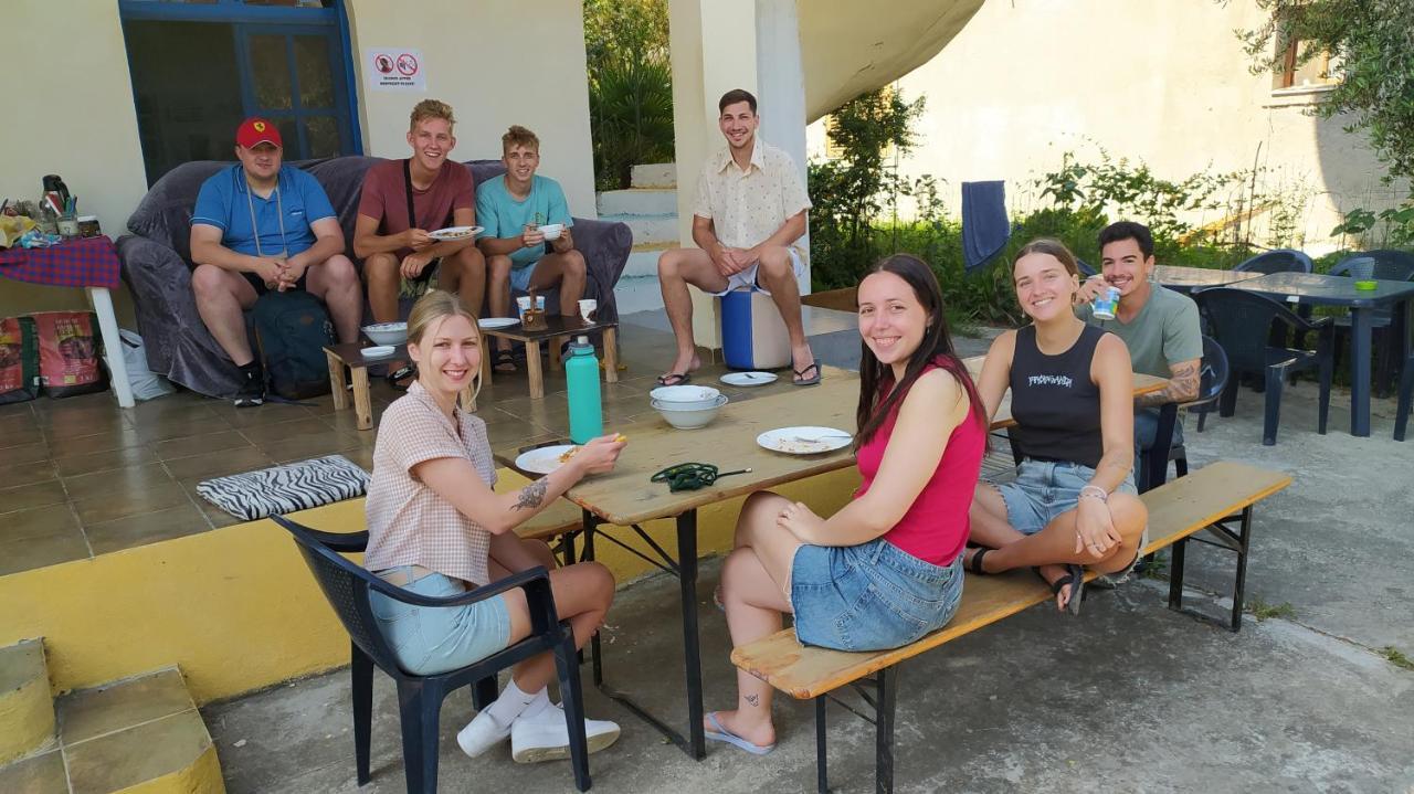 Pinegroove Hostel Vlora ภายนอก รูปภาพ