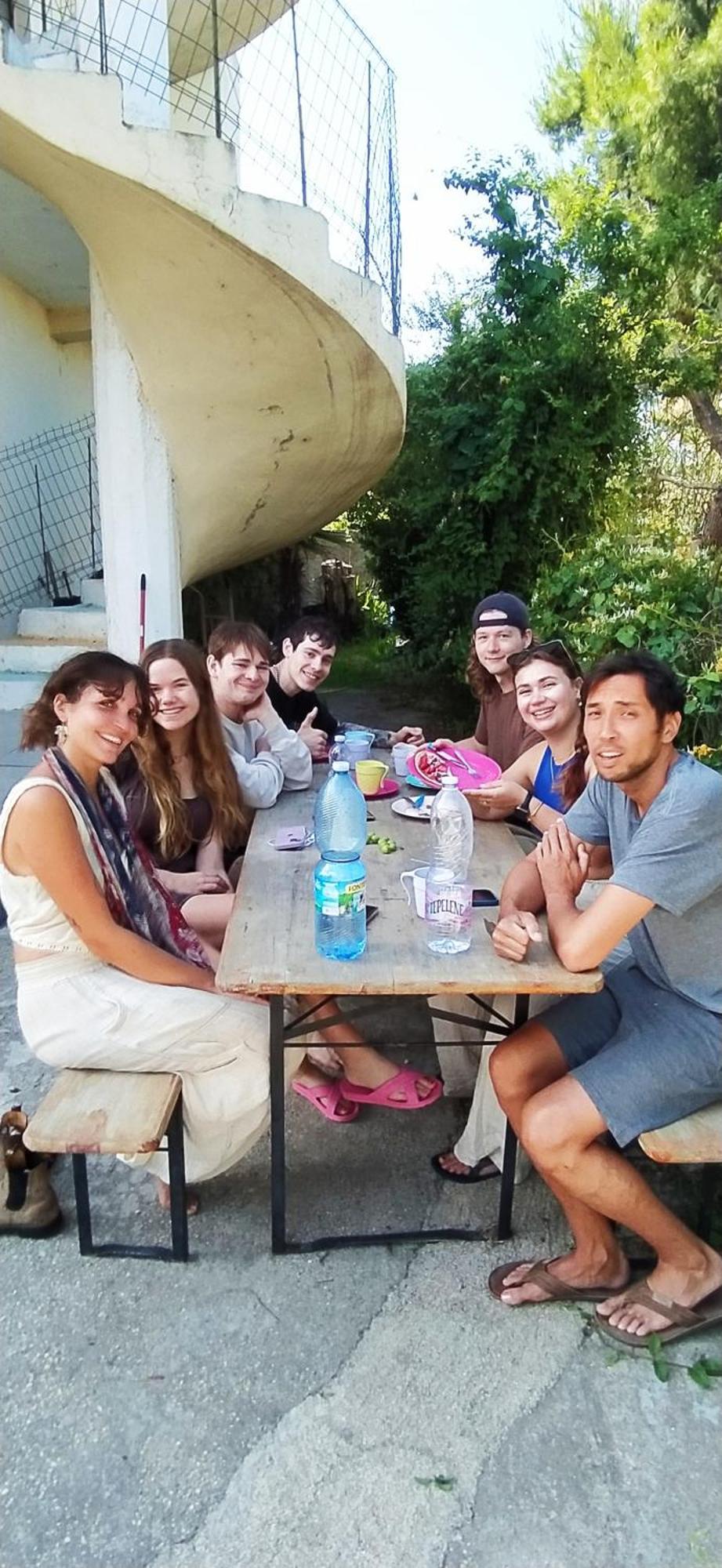Pinegroove Hostel Vlora ภายนอก รูปภาพ